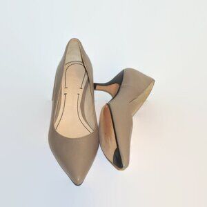 Elizabeth and James Taupe Leather Low Heel Pumps, Sz.6